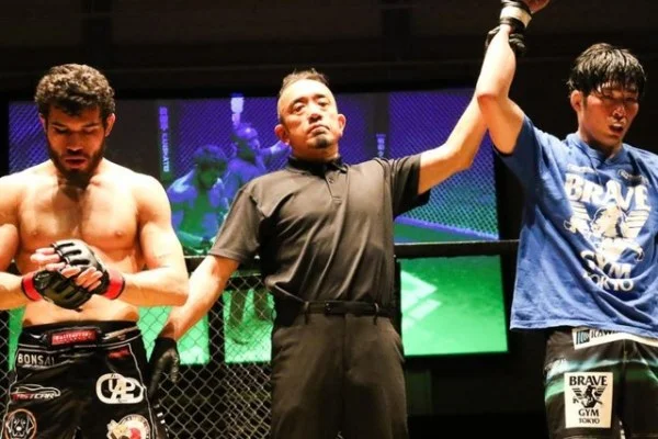 尼克斯训练营布伦森进攻核心与东部争冠新赛季格局走势深度观察